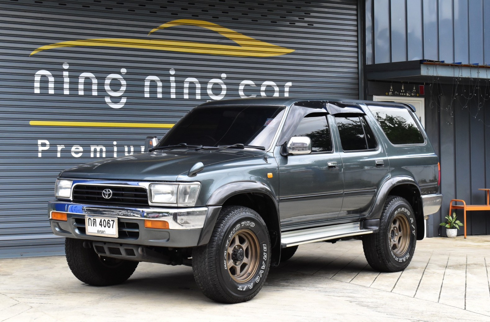 Toyota Hilux Surf SSR-X 4WD ปี 1994