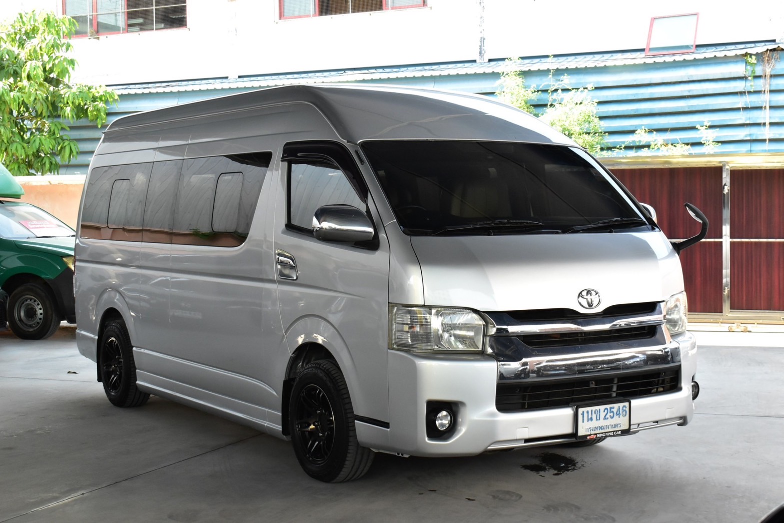 Toyota Cammuter 3.0 Auto 2015