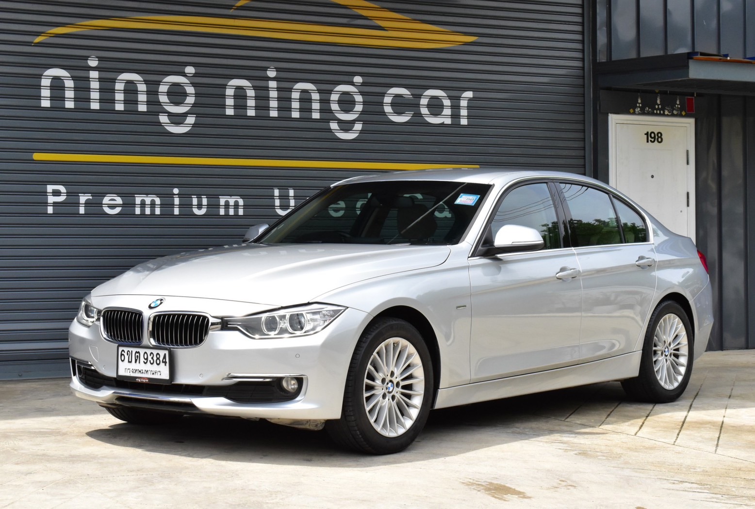 BMW 320d Luxury (F30) 2014