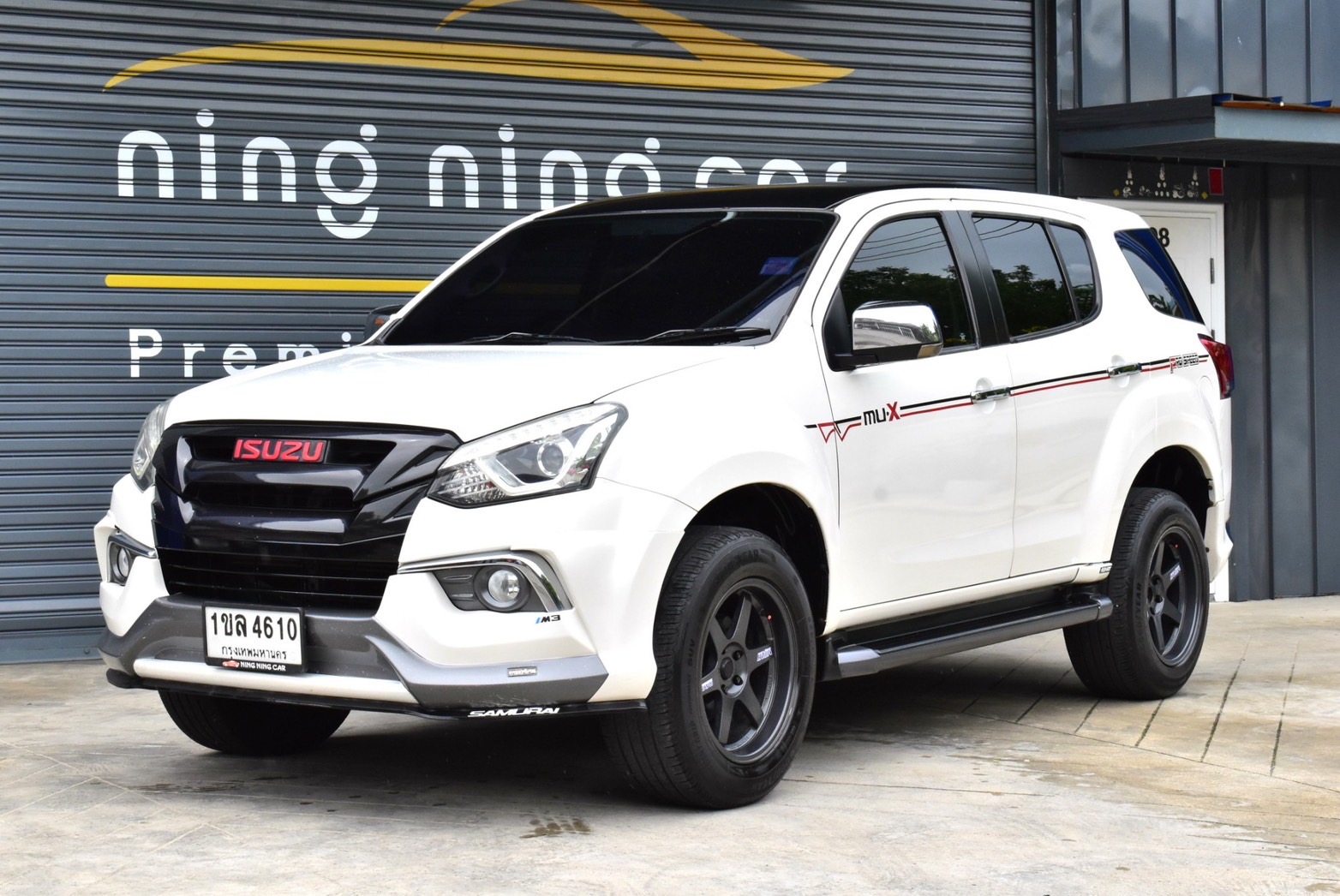 Isuzu MU-X 2014