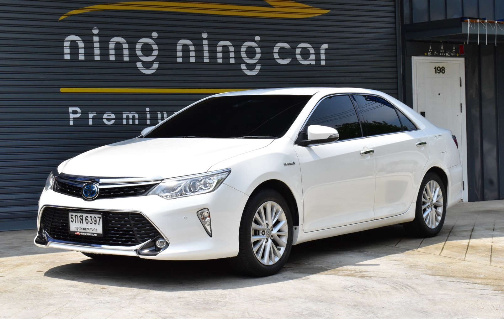 Toyota Camry 2.5 Hybird Premium 2017