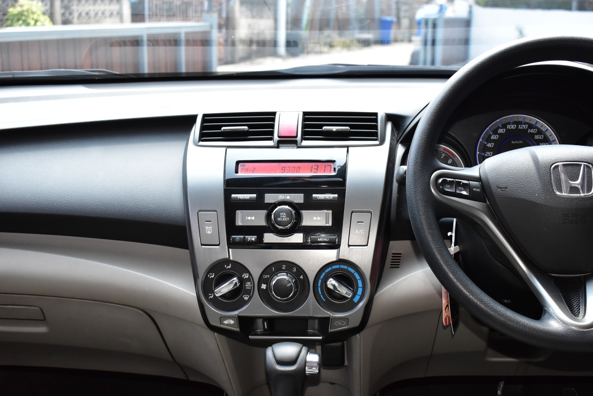 Honda City CNG 2013 รูปที่ 12